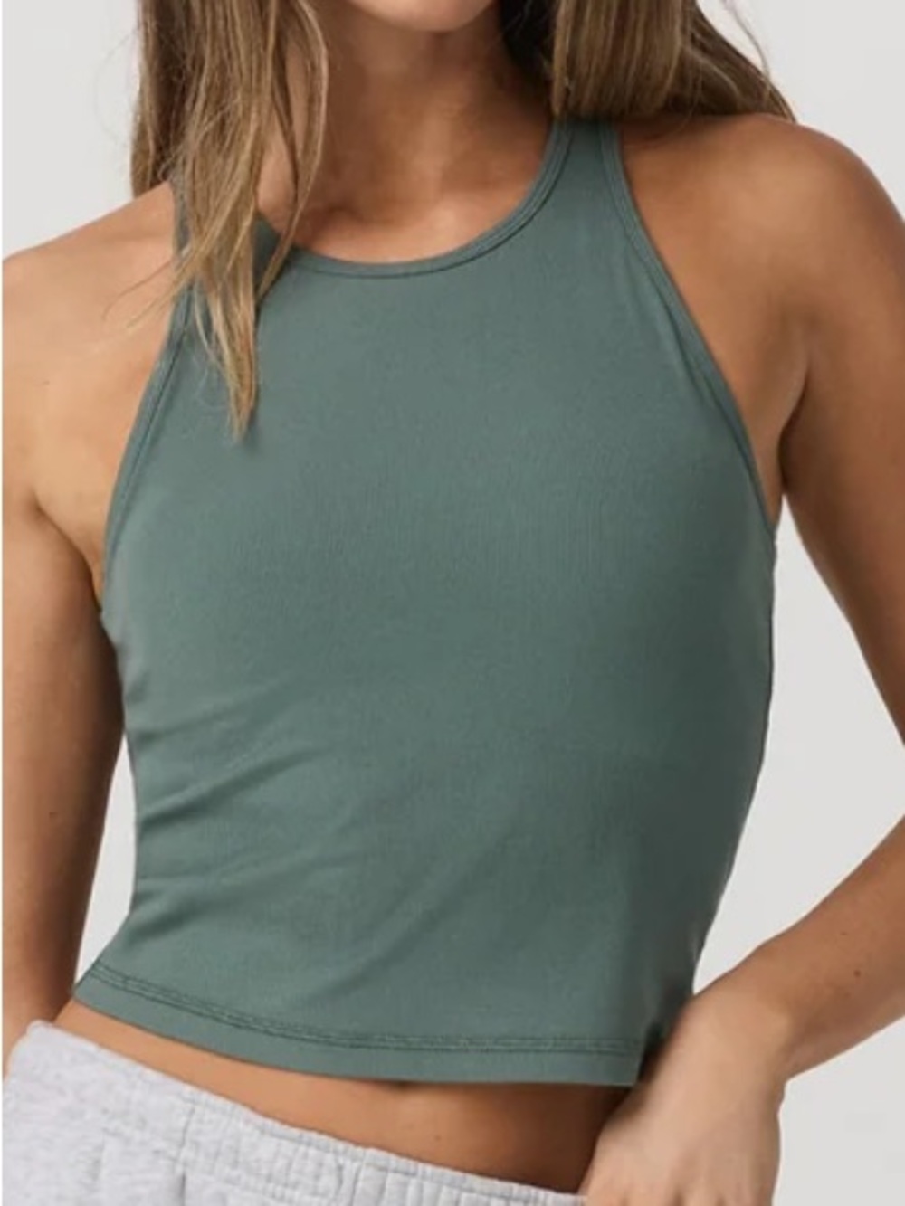 Vuori Crop Tank Top - Sage Green
